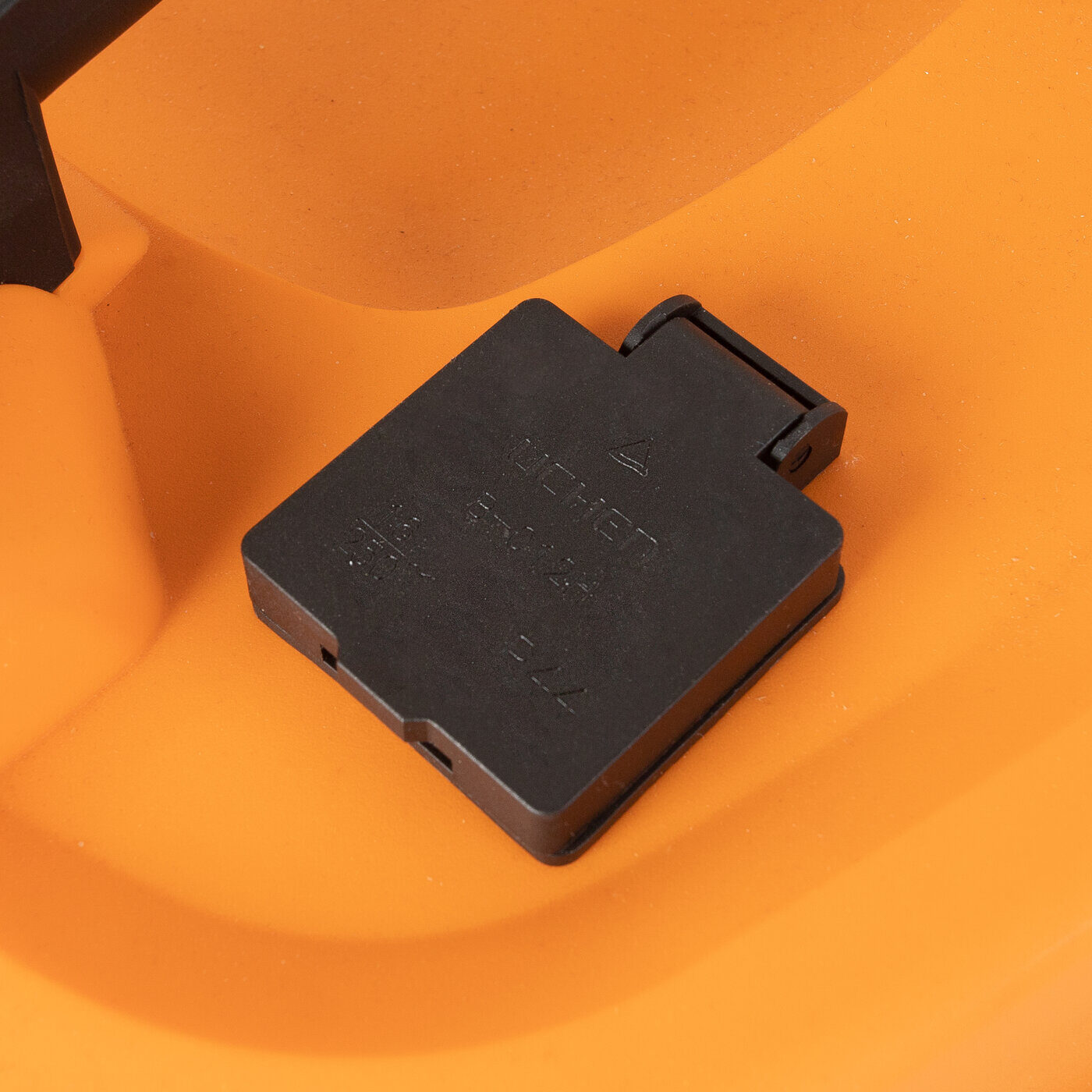 Bennett 604-2M60-A — Пылесос для сухой и влажной уборки фото 9