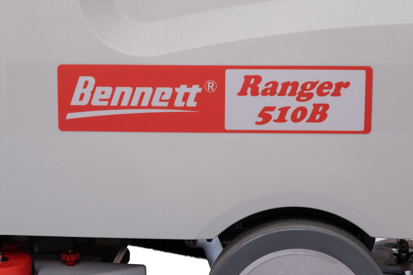 Bennett Ranger R510b — Аккумуляторная поломоечная машина с местом для оператора фото 5
